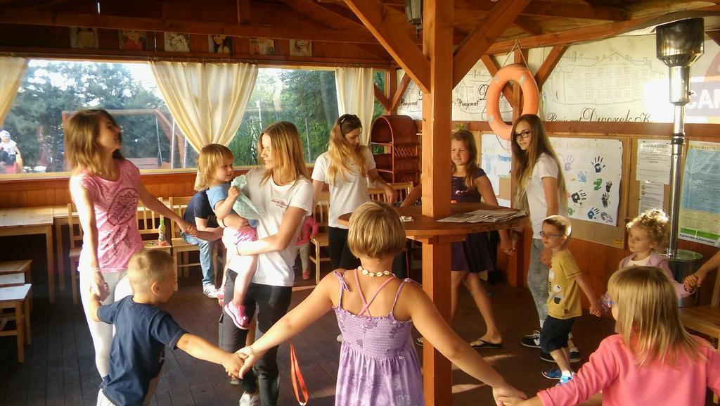 Dworek Karwia U Ewy Wiosenna 10 Luaran gambar