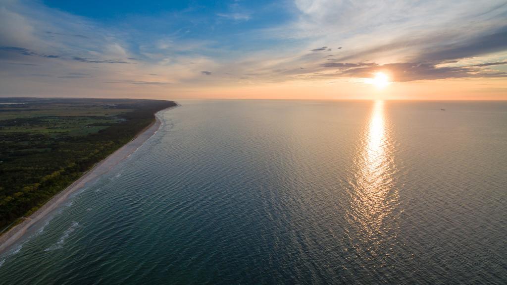 Dworek Karwia U Ewy Wiosenna 10 Luaran gambar